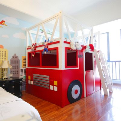 汽车亲子三床房