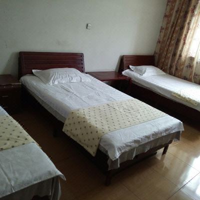 三人间(暖气+公共卫浴)