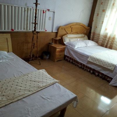 家庭房(暖气+公共卫浴)