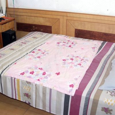 普通大床房(暖气+公共卫浴)