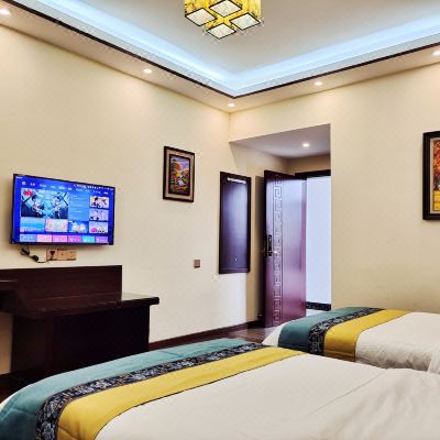 祝融峻豪华双床房