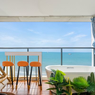 云海里影院海景大床房