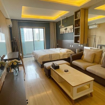 简约商务大床房