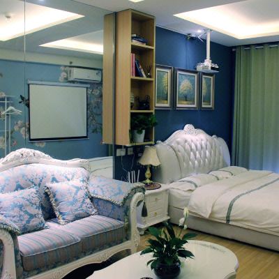 欧式巨幕观影房