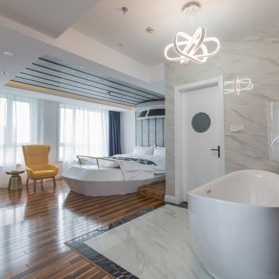 扬帆起航（巨幕影音+浴缸）