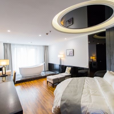 绅士风度（巨幕影音+浴缸）