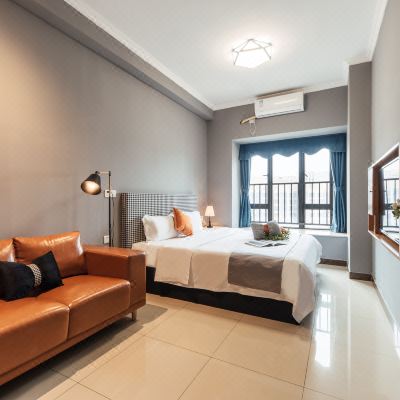 温馨三床套房（洗衣机+万胜围地铁口+大飘窗）