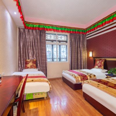 精品三人间（地暖）