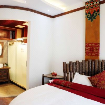 高级典雅圆床房