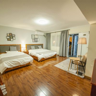 江景露台家庭房