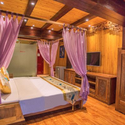 豪华风情大床房