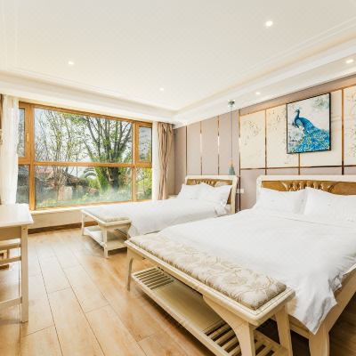 别墅半包B栋（2间大床房+2间双床房+1间亲子房+麻将房+KTV+无边泳池+露台+可烧烤）