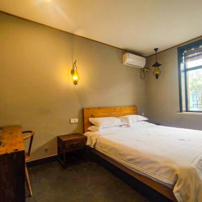 庭院特价大床房