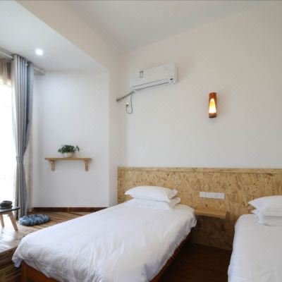 天然水草双床房