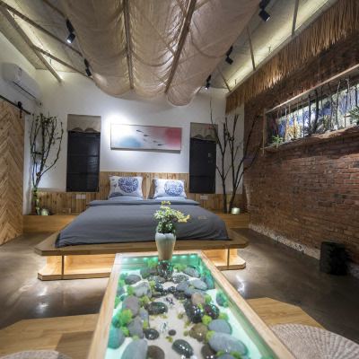 孔雀观景大床房