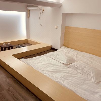 榻榻米房（无窗）