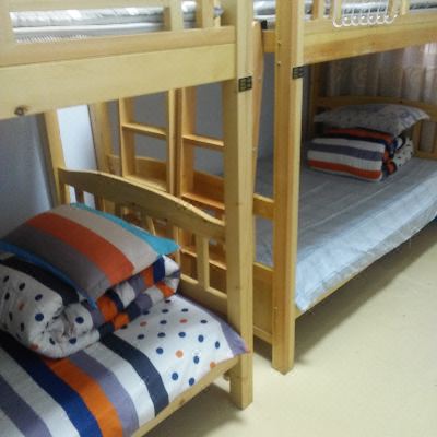 女生四人间(一人床位+公共卫浴)