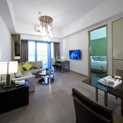 商务城景大床房