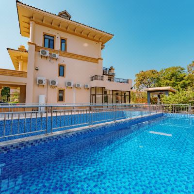 阖家团圆·8房13床温泉KTV麻将泳池别墅