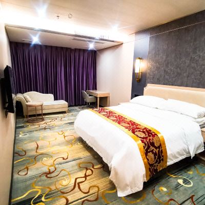 豪华智能大床房