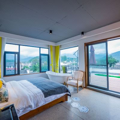 揽月·大露台景观套房