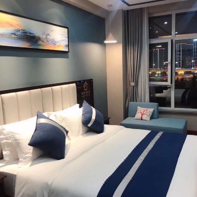 色彩商务大床房