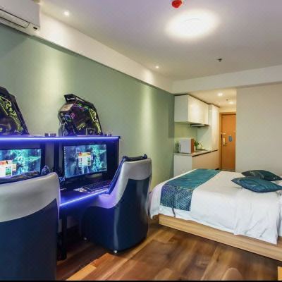 高清影音情侣电竞大床房[i9-9900RTX2080S+2K144]