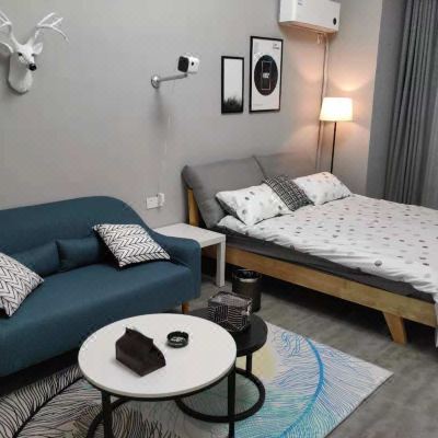 北欧简约巨幕大床房