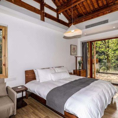 露台精致大床房