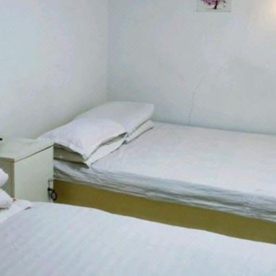 家庭房(无窗)(公共卫浴)