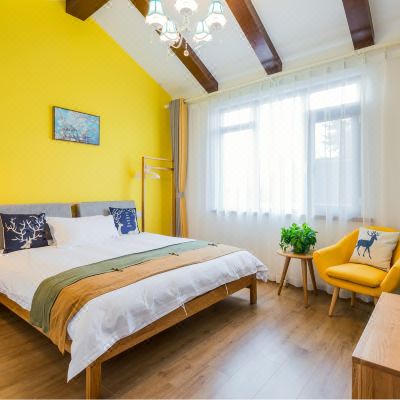 时尚豪华大床房