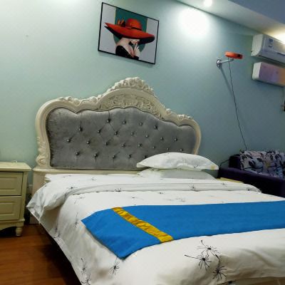 轻奢投影大床房