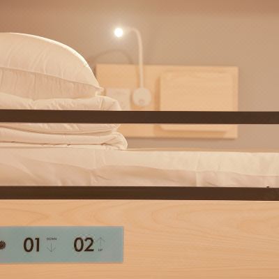 男生八人间(床位)(无窗)(公共卫浴)