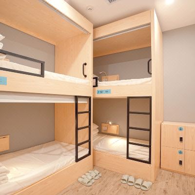 四人间(床位)(无窗)(公共卫浴)