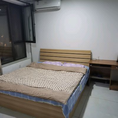 精品大床房(公共卫浴)