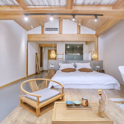 伍舍全景阳台大床房