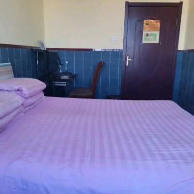 普通大床房（公共卫浴）