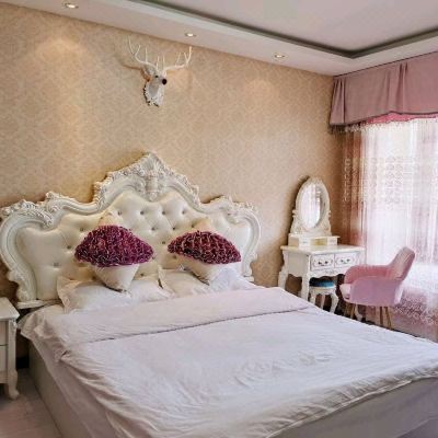 暖色欧式公主房