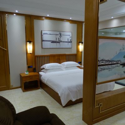 豪华影音大床房