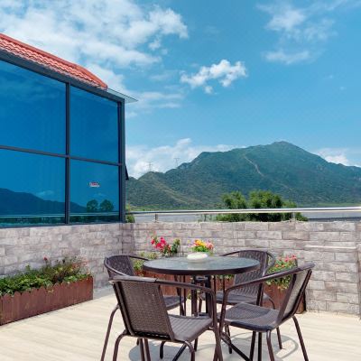 尊享独幢9房9卫2厅1露台（有麻将机）