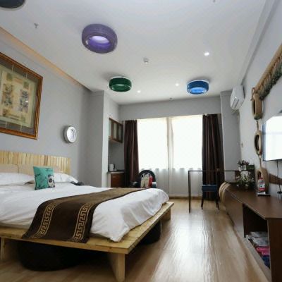 轻奢北欧主题房