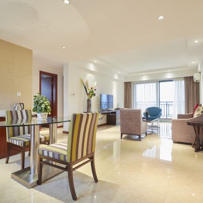 高级全湖景两房一厅公寓