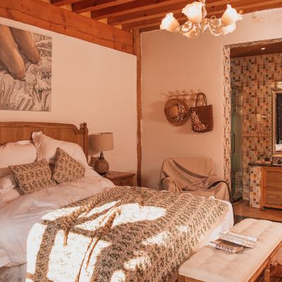 百合花温馨园景房