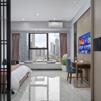 豪华商务大床房