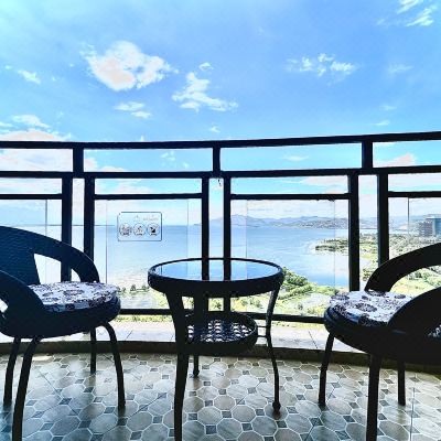 初见全海景观影套房