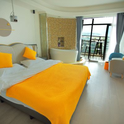 觅己海景影院大床房