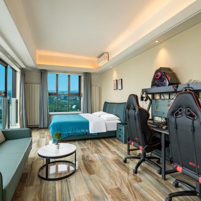 全景大床电竞房