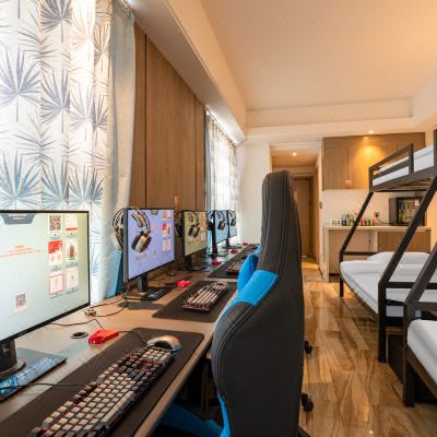 电竞高端湖景五人间[I7+4070+32G+腾讯礼包]