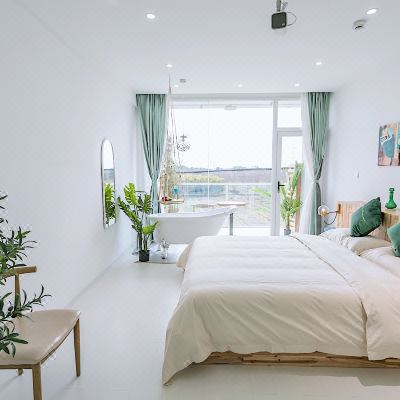 迷雾·轻奢云朵露台房