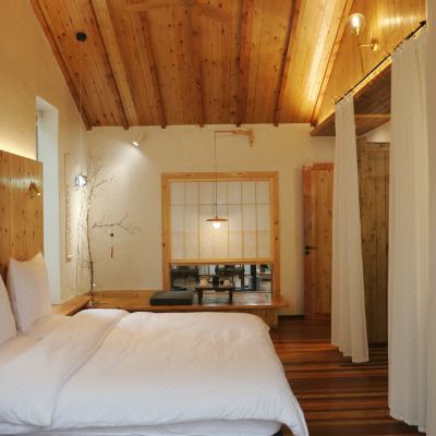 形外·山景大床房